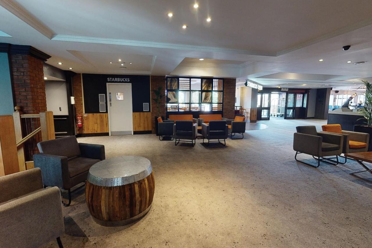 Village Hotel Nottingham Beeston  Bagian luar foto