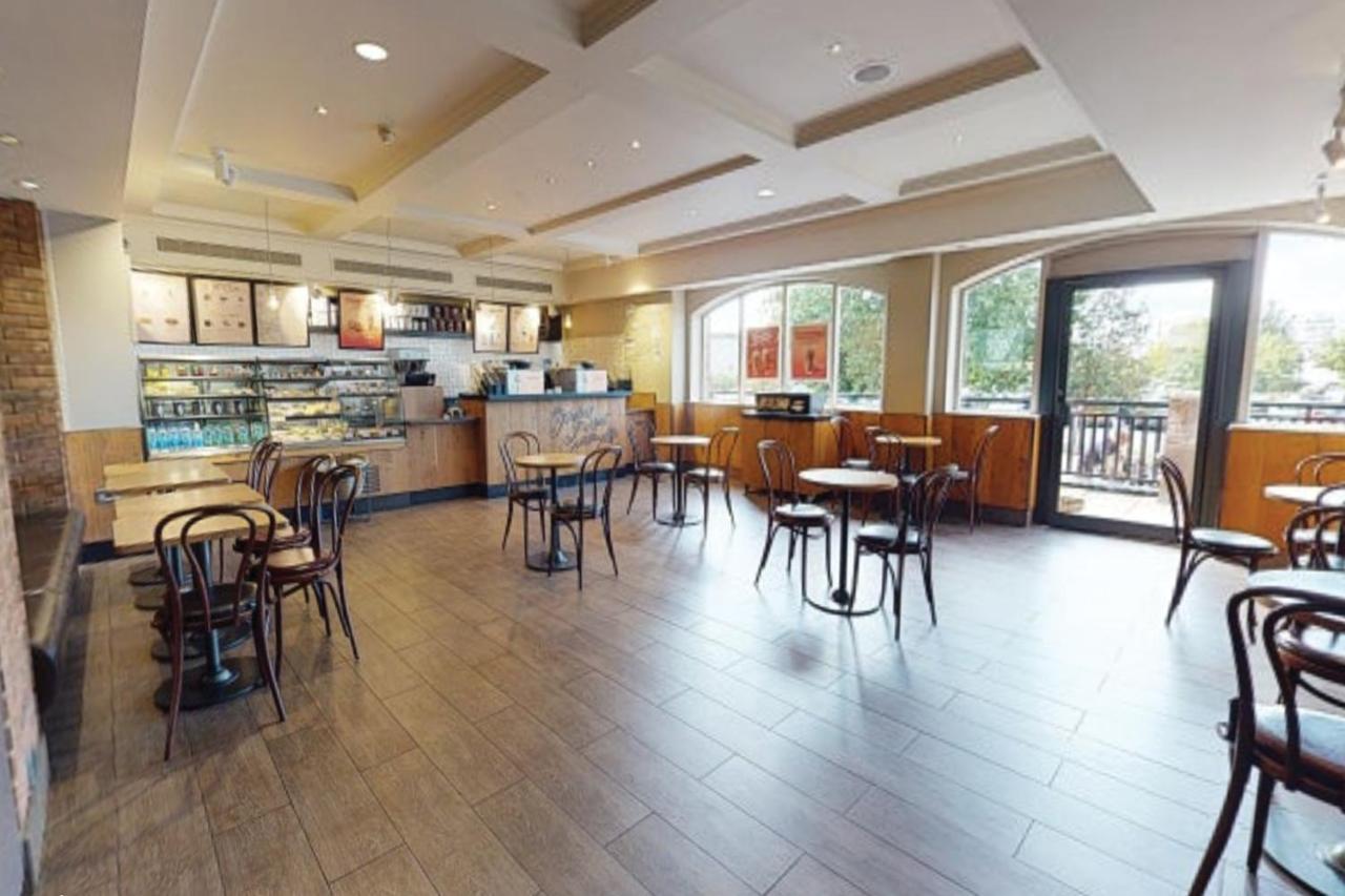 Village Hotel Nottingham Beeston  Bagian luar foto