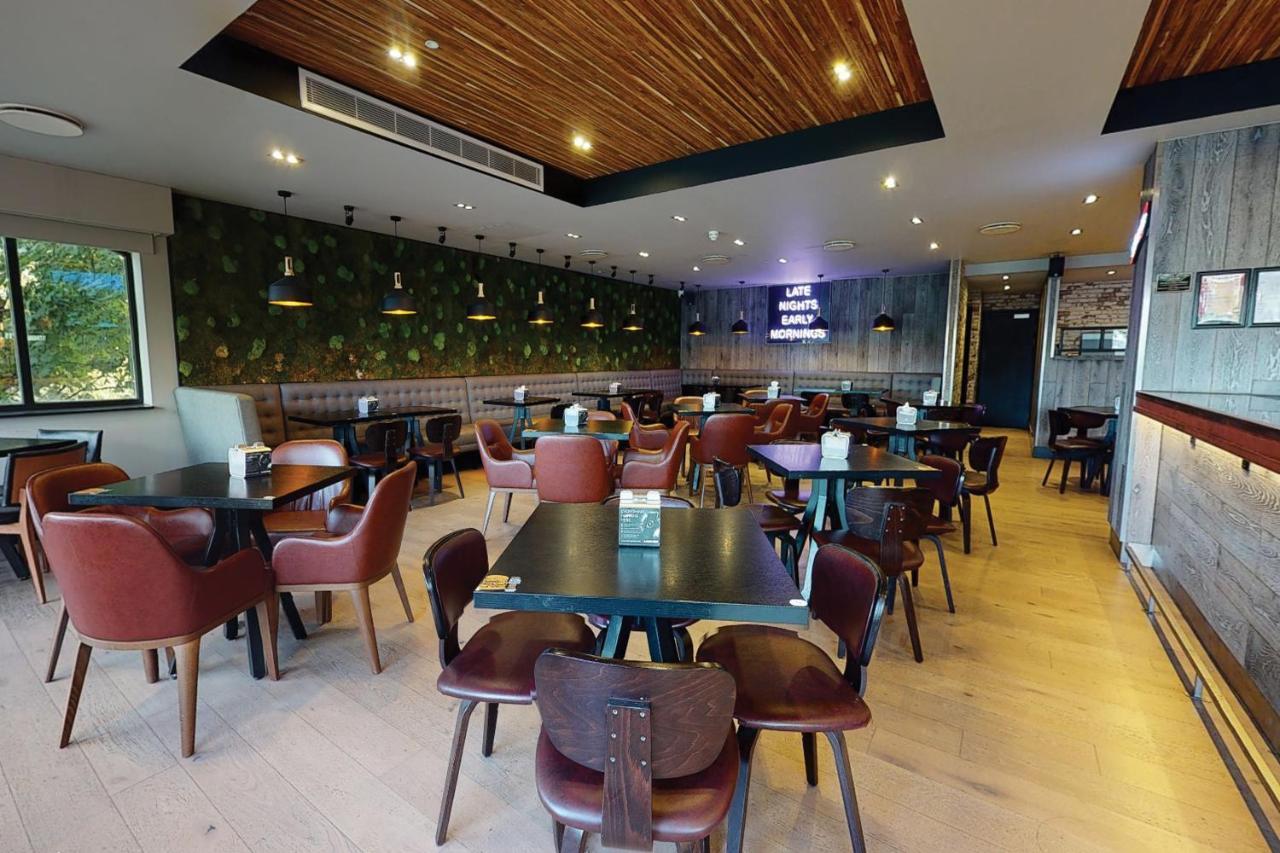 Village Hotel Nottingham Beeston  Bagian luar foto